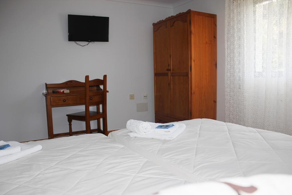 Pension Algarrobena Альгарробо Экстерьер фото