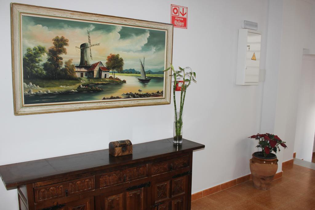 Pension Algarrobena Альгарробо Экстерьер фото
